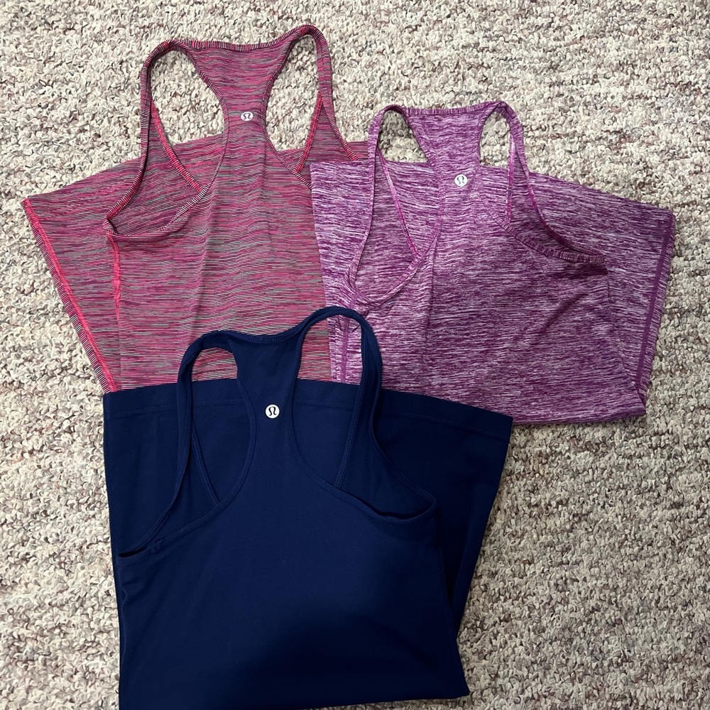 Lot of 3 crbs lululemon (size 4)